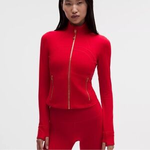 Lululemon’s Define Cropped Jacket Nulu NY